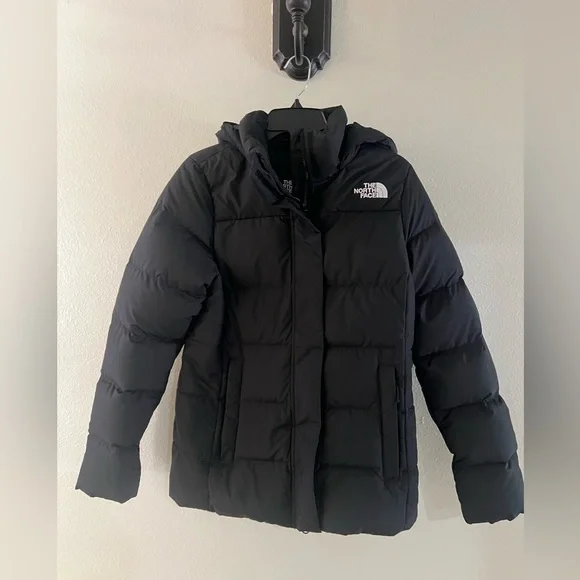 COPY - THE NORTH FACE GOTHAM PUFFER JACKET WITH HOOD AND DETACHABLE FUR - Picture 7 of 15